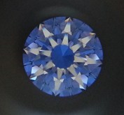 "Arrows" i en diamant med goda proportioner och symetri. "Arrows" i en diamant med goda proportioner och symetri.