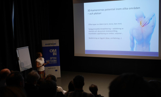 Åsa Holmner från Glesbygdsmedicinskt centrum ger en inblick i potentialen för 3D-kamerornas potential inom olika områden i hälso- och sjukvårdstillämpningar. Åsa Holmner från Glesbygdsmedicinskt centrum ger en inblick i potentialen för 3D-kamerornas potential inom olika områden i hälso- och sjukvårdstillämpningar.