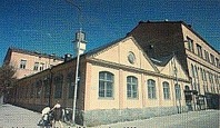 Järnalpha färdig 1898. Mekanisk verkstad. Oförändra yttre in i Signalfanriken. Nu restaurang Public. Se också ingång Signalfabriken under 2025! Järnalpha färdig 1898. Mekanisk verkstad. Oförändra yttre in i Signalfanriken. Nu restaurang Public. Se också ingång Signalfabriken under 2025!
