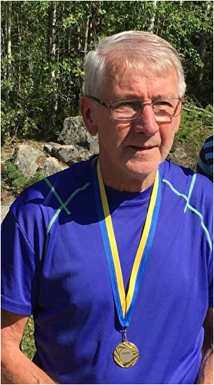 Leif Nordlund, Almunge PRO, Mästare i klassen H70 medel. Leif Nordlund, Almunge PRO, Mästare i klassen H70 medel.