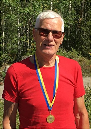Kjell Mjöberg, Hallstahammars OK, Mästare i klassen H75 sprint och medel. Kjell Mjöberg, Hallstahammars OK, Mästare i klassen H75 sprint och medel.