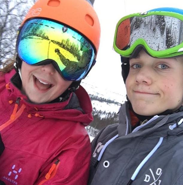 Ungdomarna stod i backen redan 08:00. Först i liftkön vinner, Åre Ungdomarna stod i backen redan 08:00. Först i liftkön vinner, Åre
